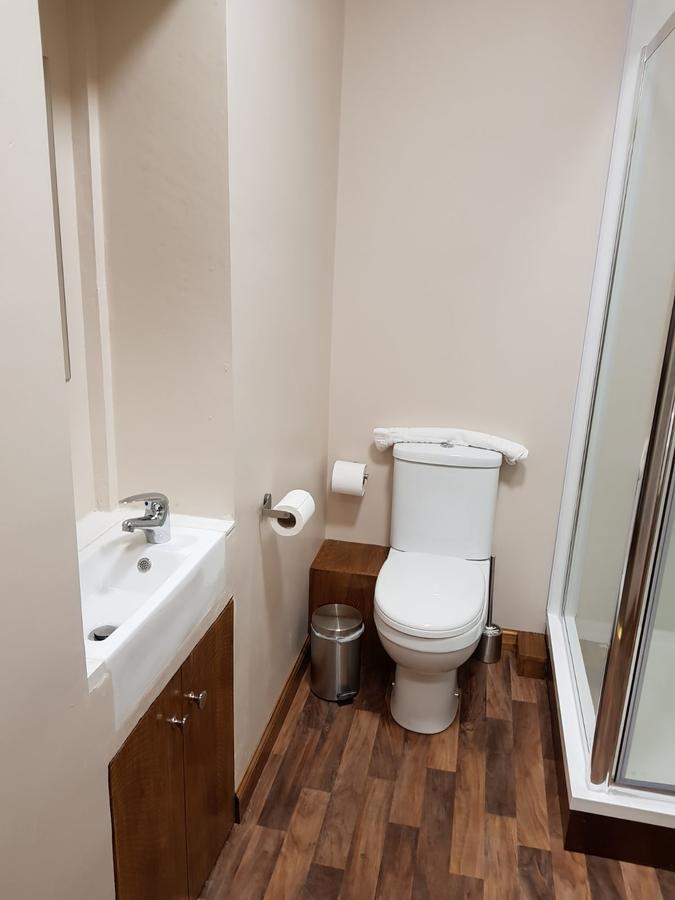 Edinburgh House Apartments ภายนอก รูปภาพ