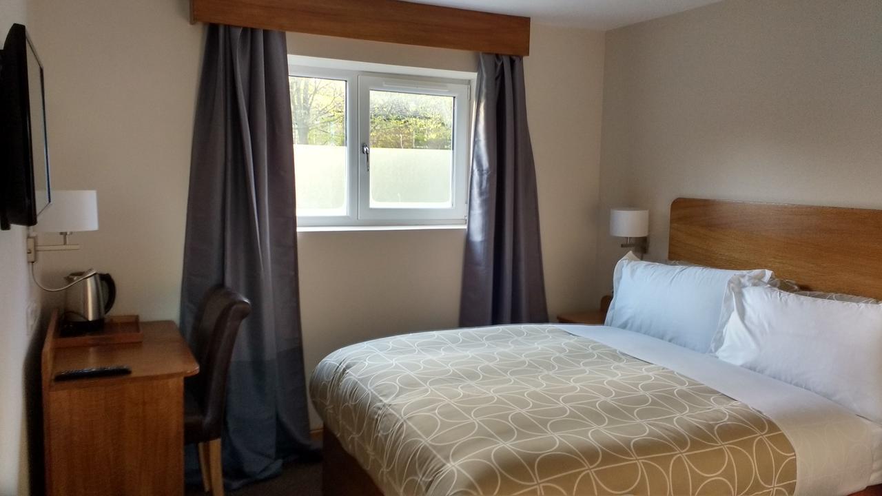 Edinburgh House Apartments ภายนอก รูปภาพ